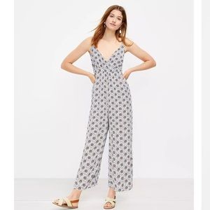 NWT LOFT Women's LOFT Beach Floral Strappy V-Neck Jumpsuit